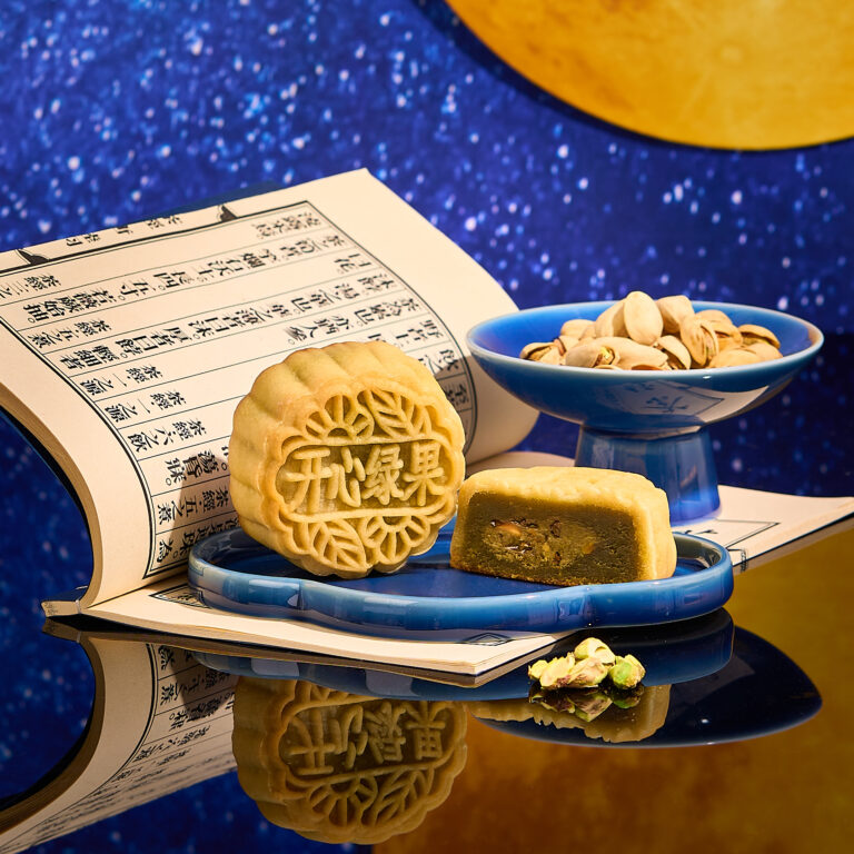 mooncake-singapore_krumb_double-pistachio